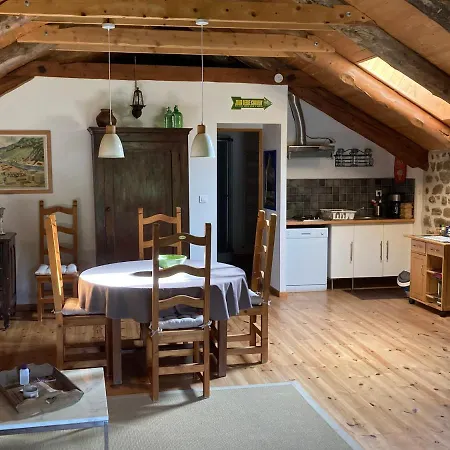 La Bonbonniere Appartement Le Chambon-sur-Lignon Buitenkant foto